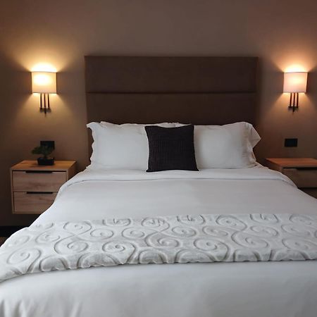 L'Aurora Inn Hostal Guatemala City Eksteriør bilde