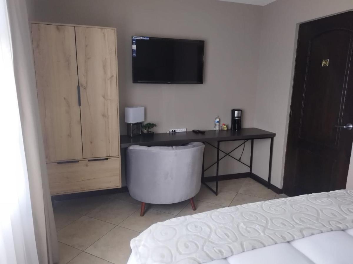 L'Aurora Inn Hostal Guatemala City Eksteriør bilde