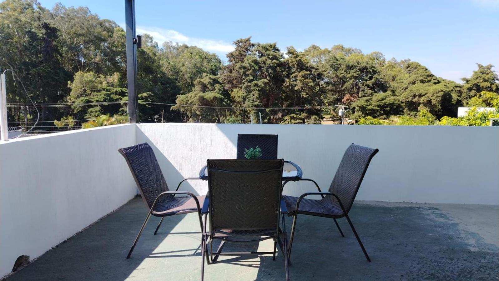 L'Aurora Inn Hostal Guatemala City Eksteriør bilde
